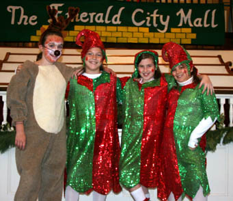 VIN_MMClaus-Elves-2