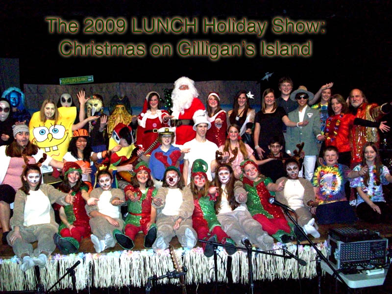 01-Holiday09-Cast01