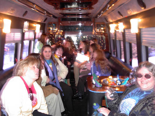 03_TourBus1