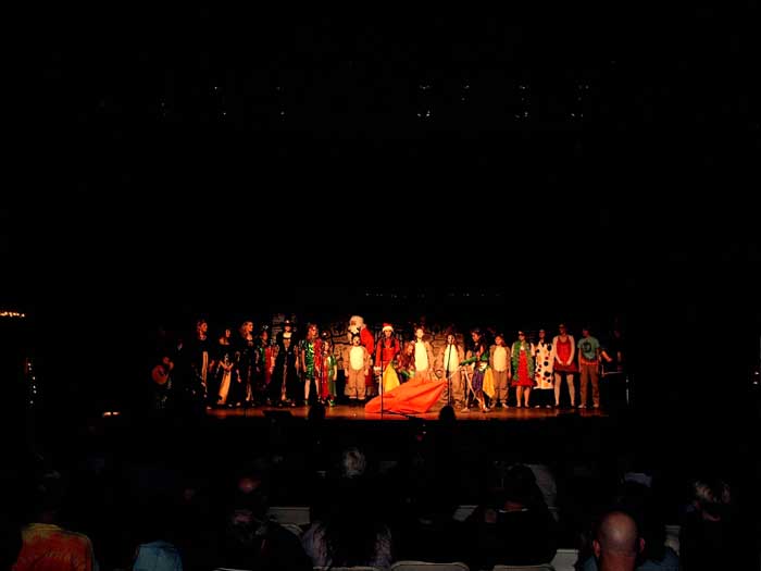 11_HolidayShow-08