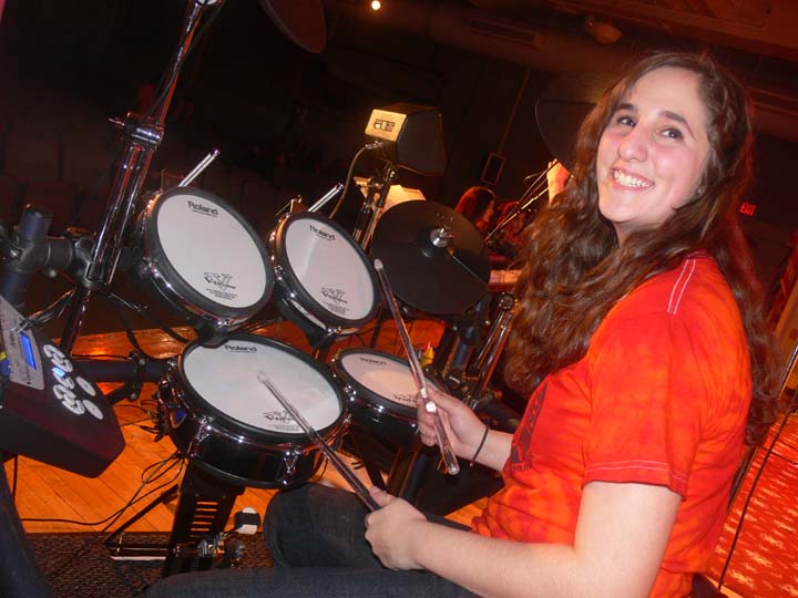 030-SamanthaDrums